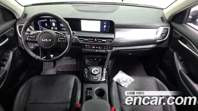Kia Seltos 2025 — ფოტო 31/32