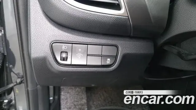 Kia Seltos 2025 — ფოტო 7/32