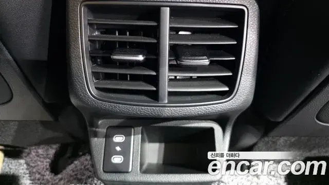 Kia Seltos 2025 — ფოტო 20/32