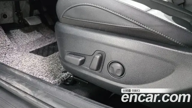 Kia Seltos 2025 — ფოტო 21/32