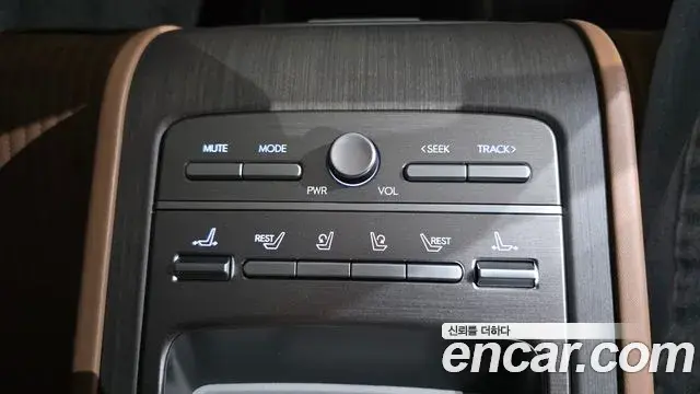 Hyundai Grandeur Hybrid 2023 — Şəkil 16/20