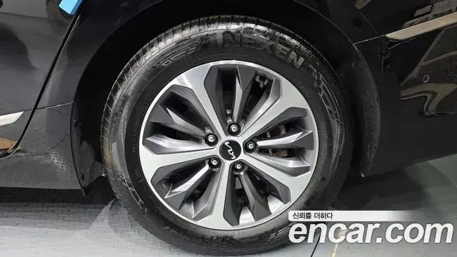 Kia K8 2023 — Photo 31/34