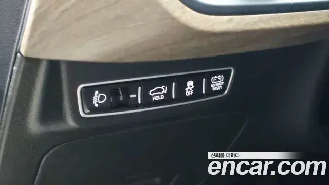 Kia K8 2023 — Photo 9/34
