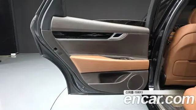 Genesis G80 2022 — ფოტო 11/34
