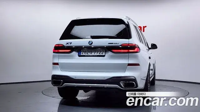 BMW X7 2025 — Photo 18/36