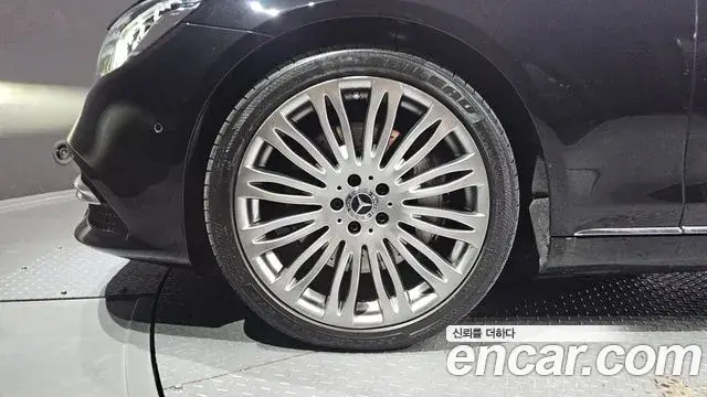 Mercedes-Benz S-Class 2018 — ფოტო 20/20