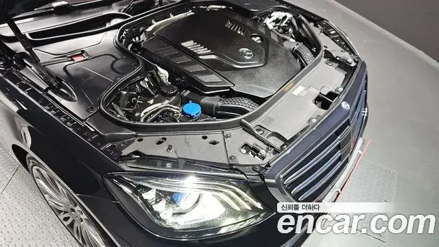 Mercedes-Benz S-Class 2018 — ფოტო 16/20