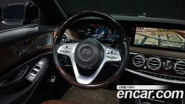 Mercedes-Benz S-Class 2018 — ფოტო 14/20
