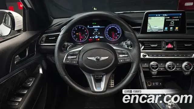 Genesis G70 2018 — Photo 22/35