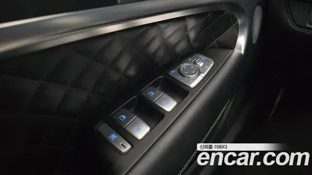 Genesis G70 2018 — Photo 21/35
