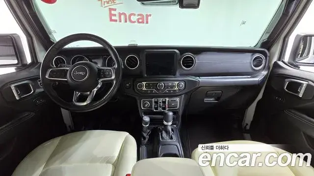 Jeep Wrangler 2019 — ფოტო 3/31