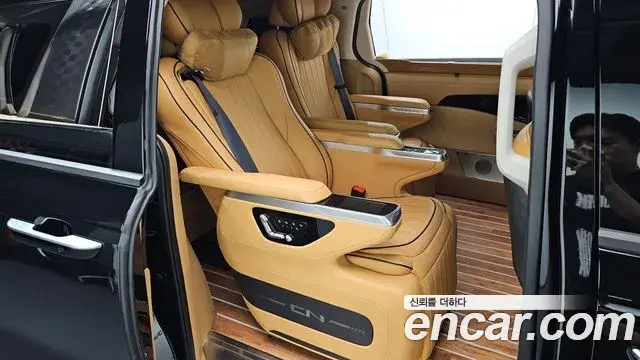 Kia Carnival 2024 — Фото 12/20