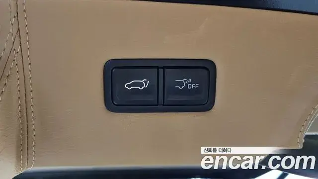 Kia Carnival 2024 — Photo 18/32