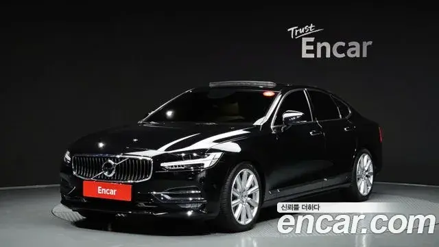 Volvo S90 2019 — Photo 11/37