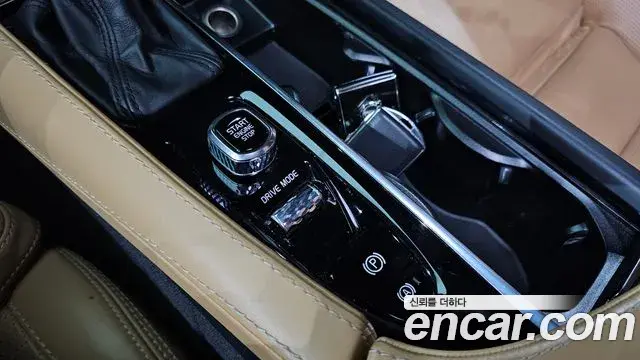 Volvo S90 2019 — Photo 9/37