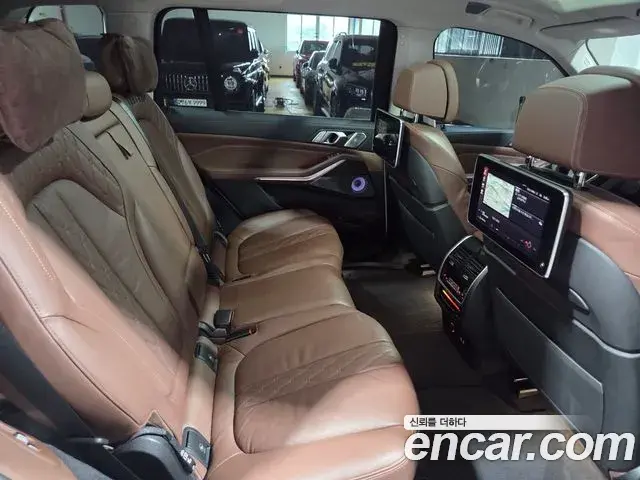 BMW X7 2021 — Photo 3/20