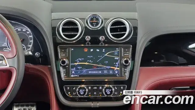 Bentley Bentayga 2020 — Photo 6/20