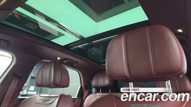 Bentley Bentayga 2020 — Photo 10/20