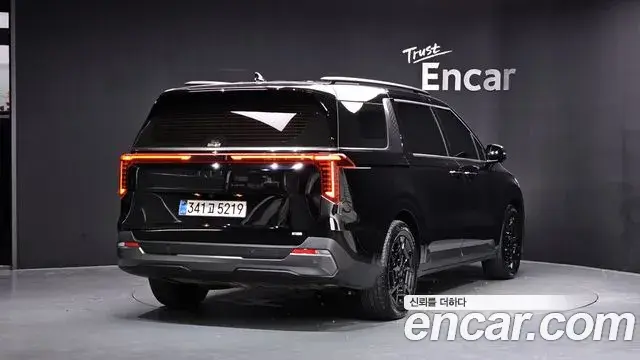 Kia Carnival 2025 — Photo 4/33