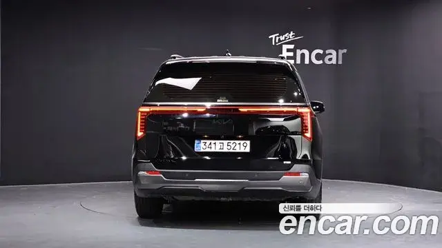 Kia Carnival 2025 — Photo 6/33