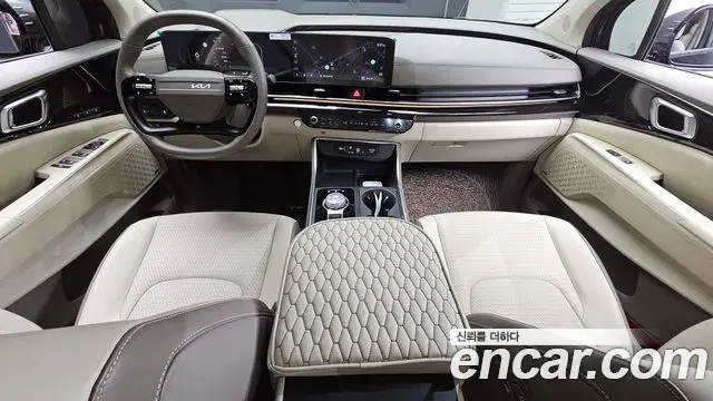 Kia Carnival 2025 — Photo 8/33