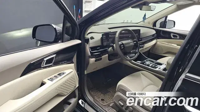 Kia Carnival 2025 — Photo 27/33