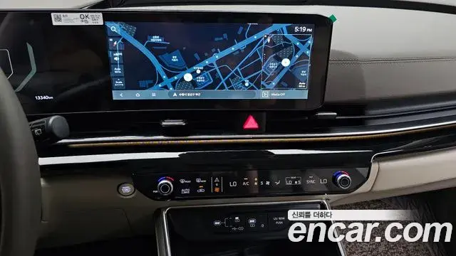 Kia Carnival 2025 — Photo 12/33
