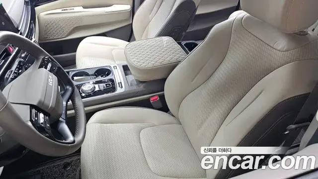Kia Carnival 2025 — Photo 9/33