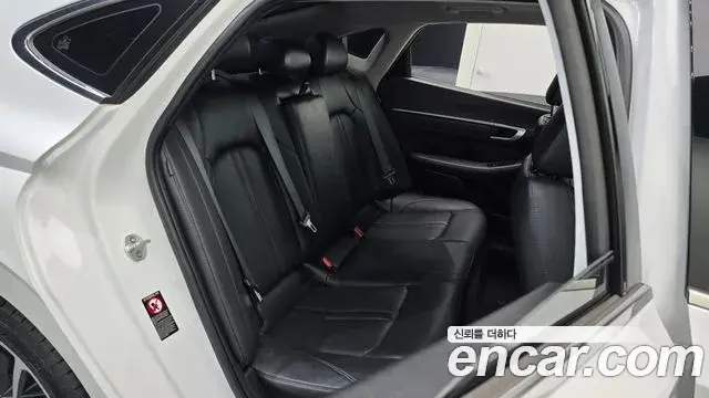 Hyundai Sonata Hybrid 2019 — Şəkil 10/34