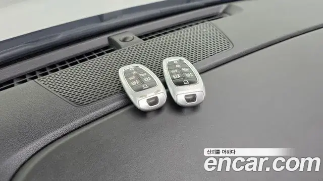 Hyundai Sonata Hybrid 2019 — Şəkil 32/34