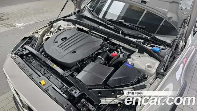 Volvo V60 Cross Country 2024 — ფოტო 16/34