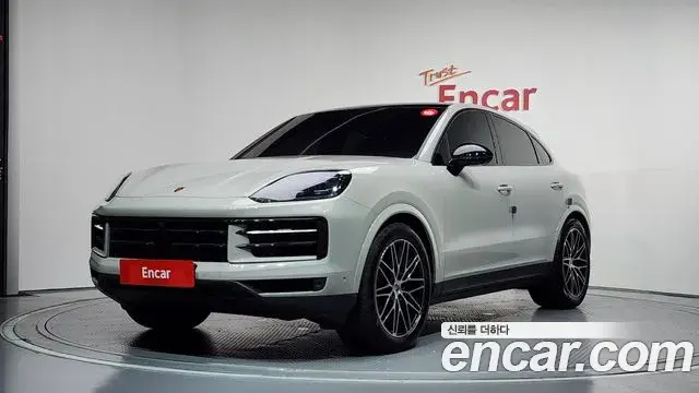 Porsche Cayenne 2024 — Фото 1/20