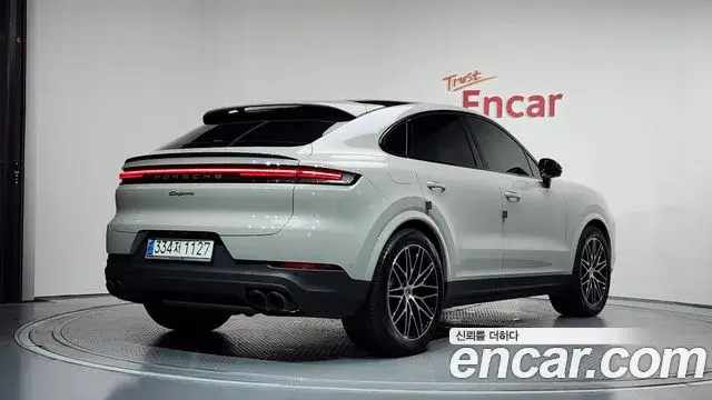 Porsche Cayenne 2024 — Фото 2/20