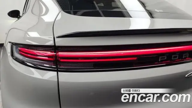 Porsche Cayenne 2024 — ფოტო 24/35