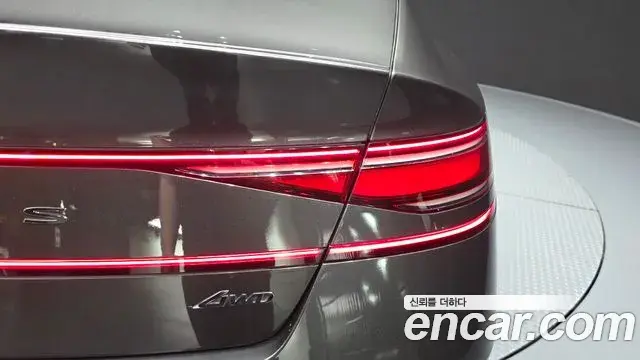 Genesis G90 2022 — Şəkil 31/38