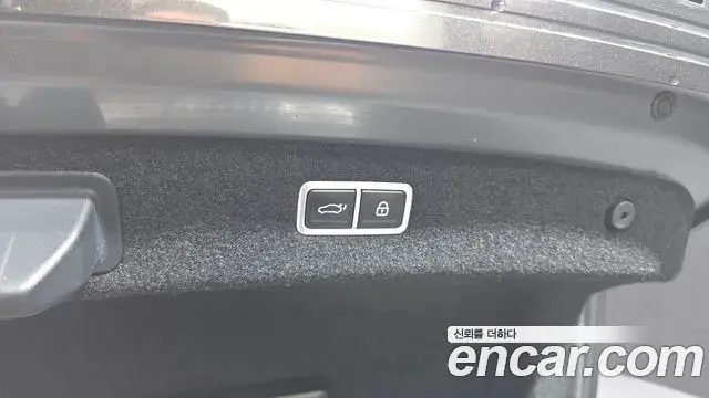 Genesis G90 2022 — Şəkil 25/38