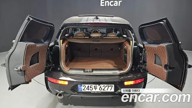 Mini Cooper S Clubman 2023 — ფოტო 20/20