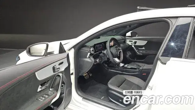 Mercedes-Benz CLA-Class 2024 — Фото 10/20