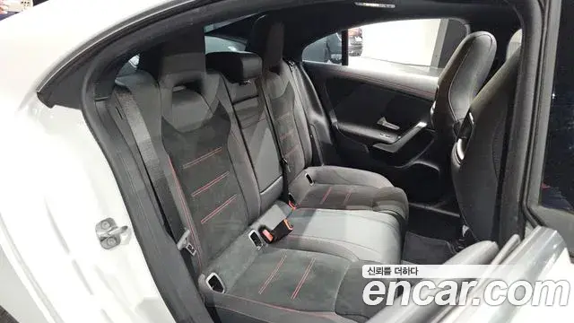 Mercedes-Benz CLA-Class 2024 — Фото 11/20