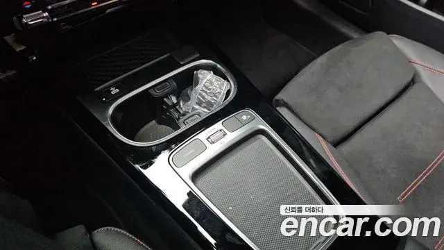 Mercedes-Benz CLA-Class 2024 — Фото 17/20