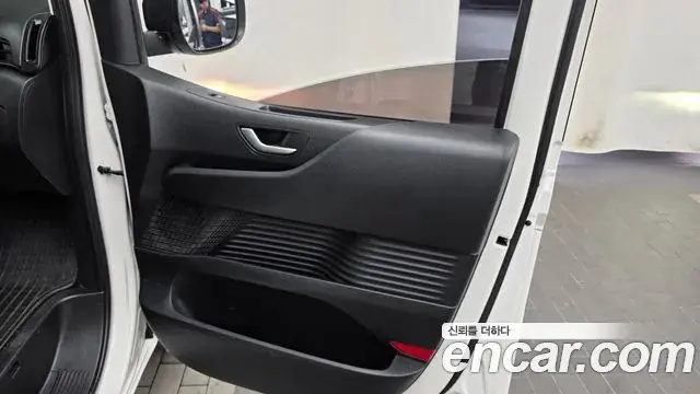 Hyundai Staria 2022 — Şəkil 7/31