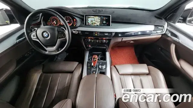 BMW X5 2018 — Фото 10/20