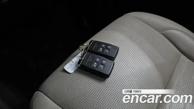 Land Rover Discovery Sport 2023 — Şəkil 10/40