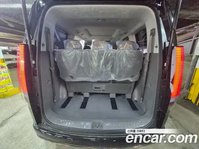Hyundai Staria 2024 — Şəkil 3/15