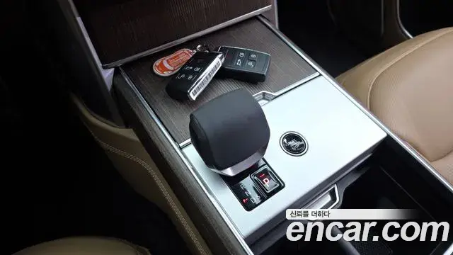 Land Rover Range Rover 2025 — Фото 9/20