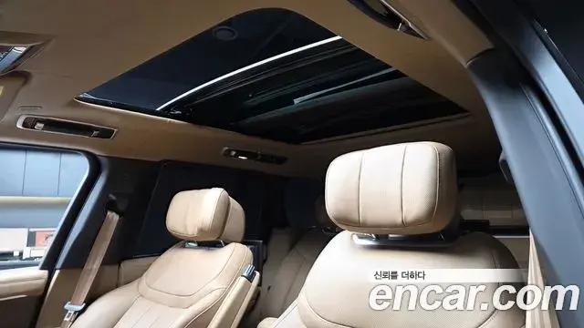 Land Rover Range Rover 2025 — Фото 17/20