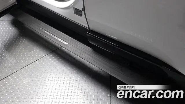 Land Rover Range Rover 2025 — ფოტო 18/45