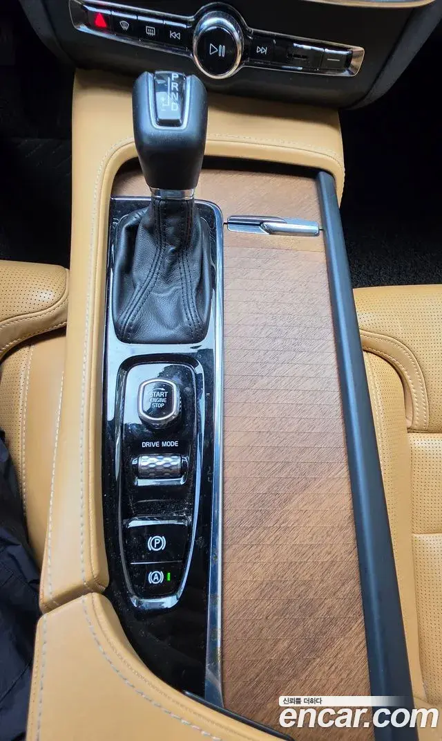 Volvo S90 2018 — ფოტო 6/14