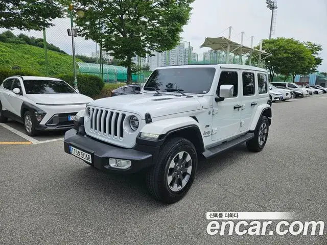 Jeep Wrangler 2022 — Şəkil 10/16