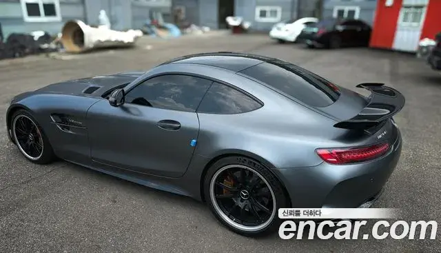 Mercedes-Benz AMG GT 2019 — Photo 12/20
